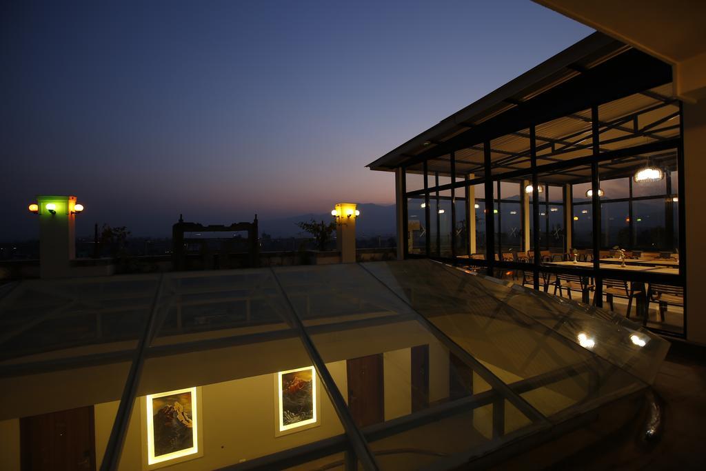 Hotel Arts Katmandu Kültér fotó